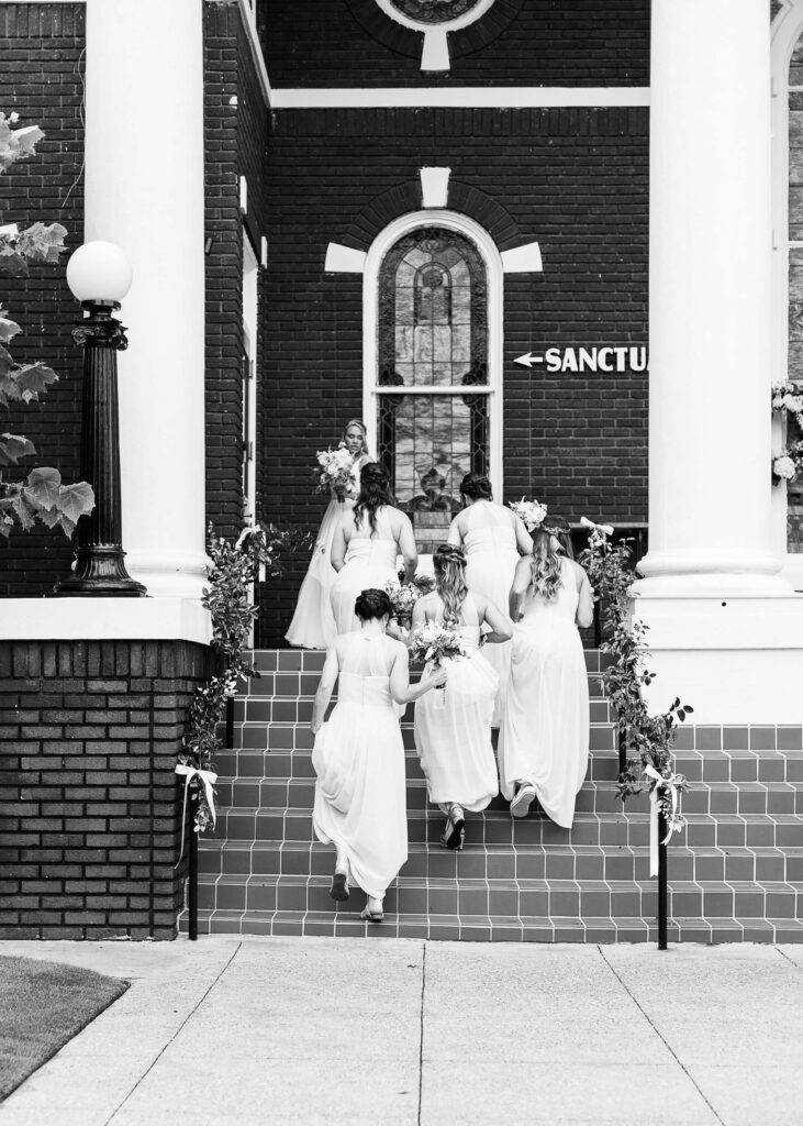 Candid Wedding Photos at a Redeemer Community Church Wedding from Birmingham AL wedding photographer