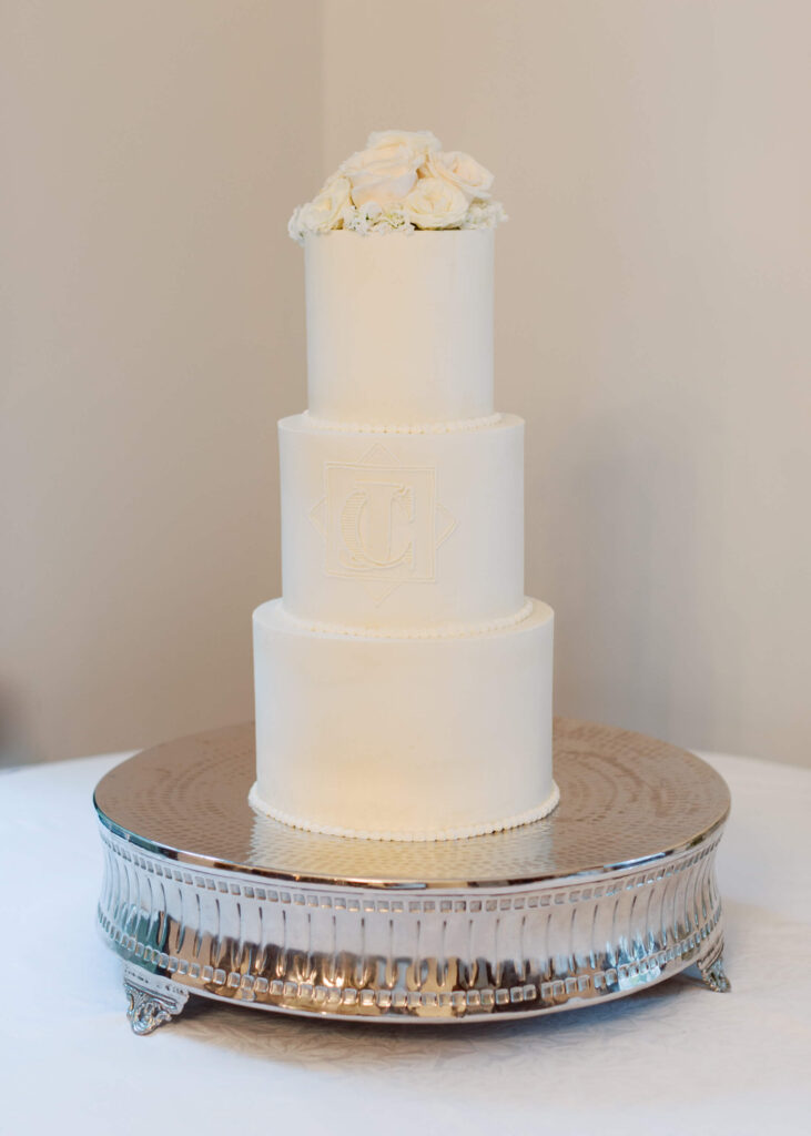 Wedding Cake at a Donnelly House wedding from a Birmingham AL wedding photographer
