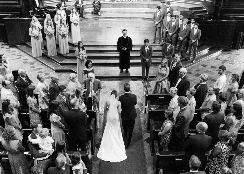 Covenant Presbyterian Church Wedding by a Birmingham, AL wedding photographer