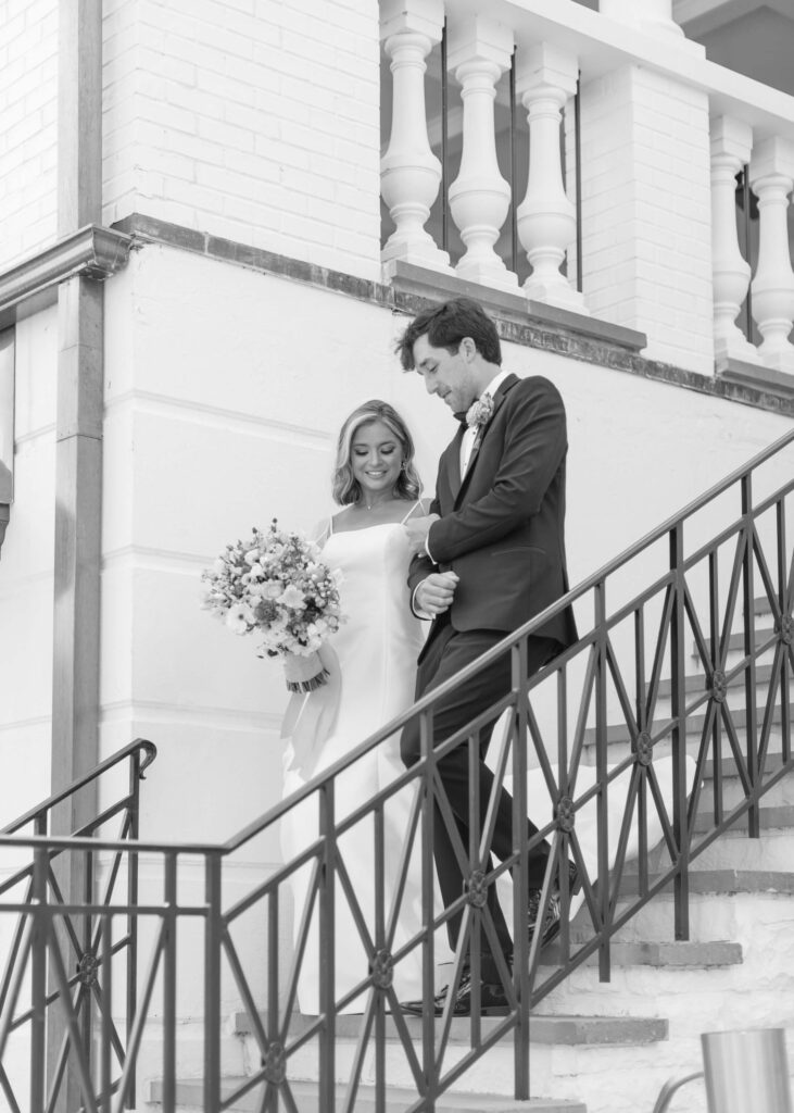 Bride and Groom portraits at Mountain Brook Club from a Birmingham, AL wedding photographer