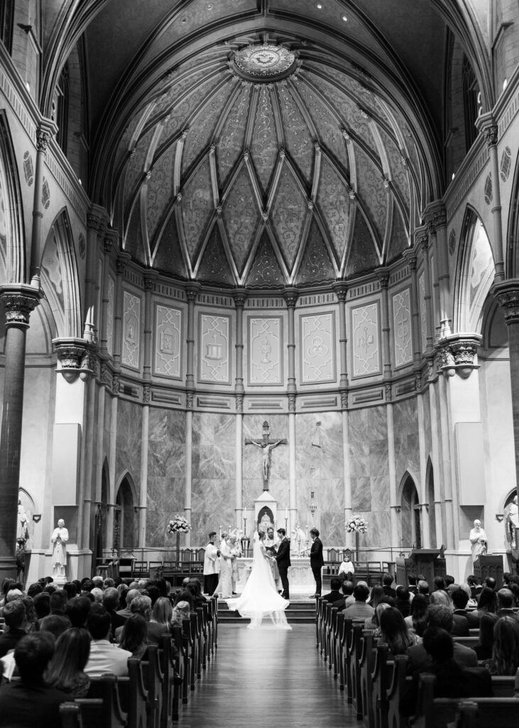 St. Paul's Cathedral wedding, from a Birmingham, al wedding photographer