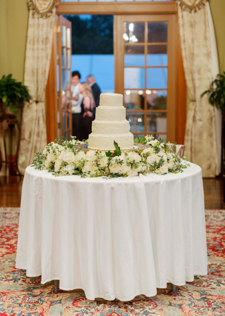 Wedding cake at a Fountainview Mansion wedding in Auburn, AL