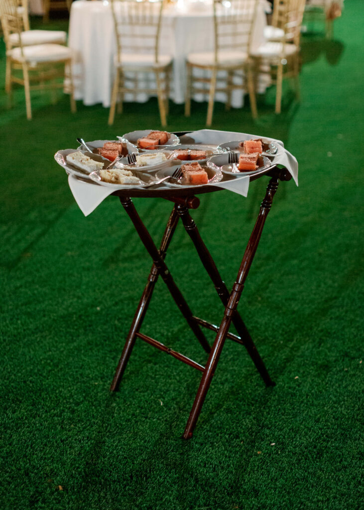 Cake cutting at a Fountainview Mansion wedding in Auburn, AL