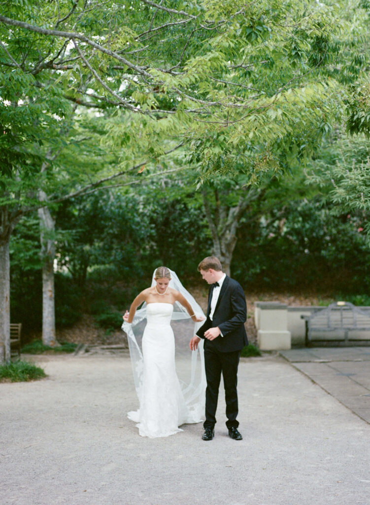 Wedding photos at the Birmingham Botanical Gardens