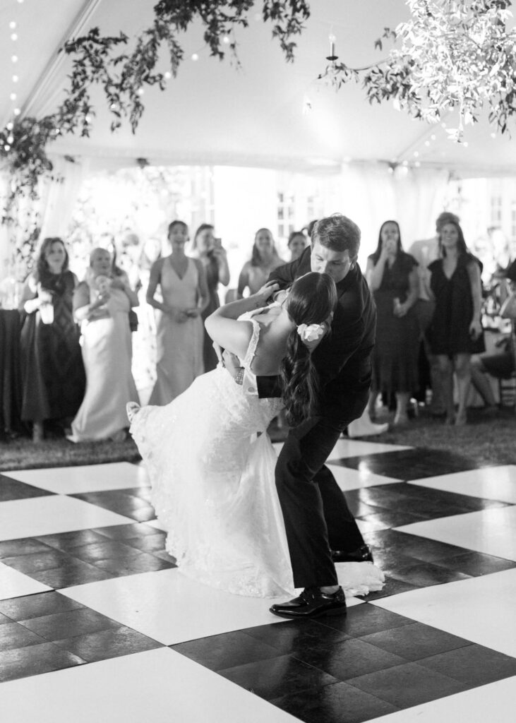 Wedding at The Colonnade House in Columbus, MS