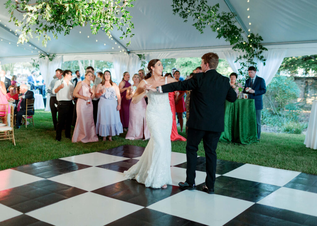 Wedding at The Colonnade House in Columbus, MS