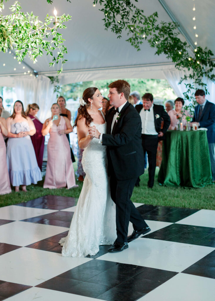 Wedding at The Colonnade House in Columbus, MS