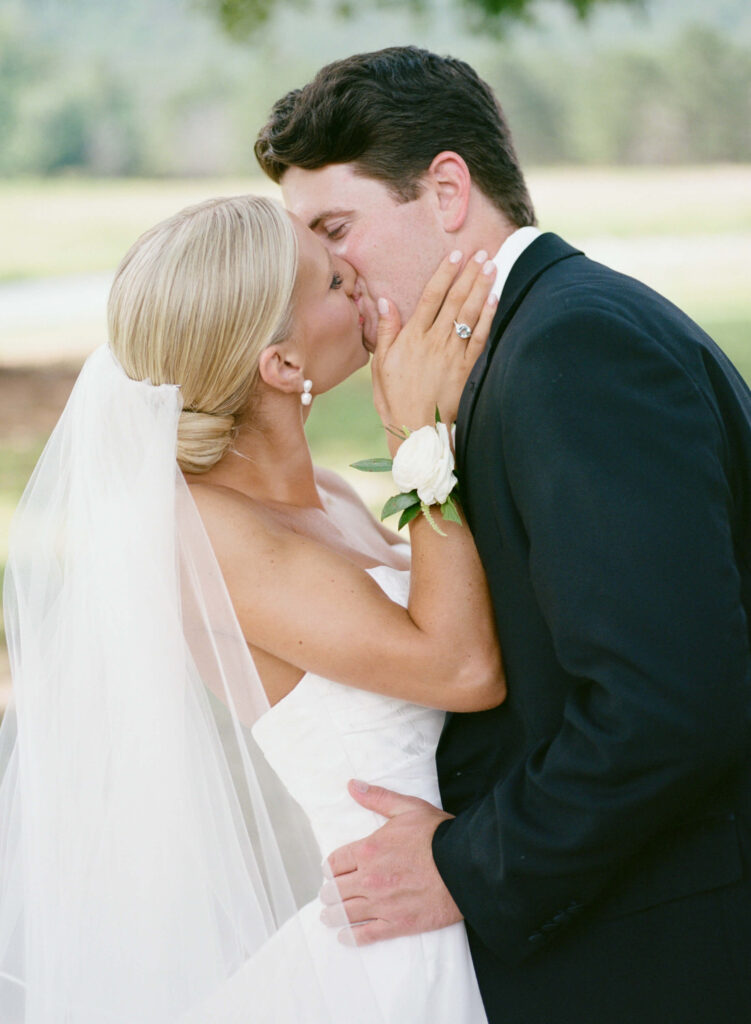 First Look at Ridge Pointe wedding venue shot on film