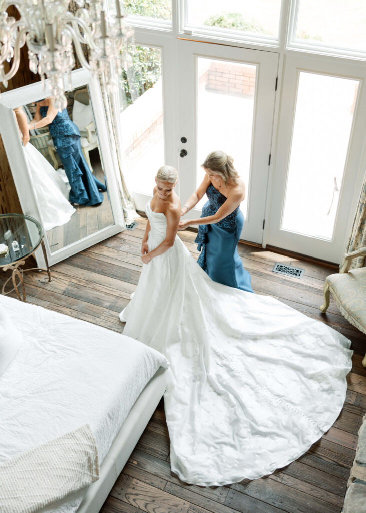 Getting ready photos at Ridge Pointe wedding venue