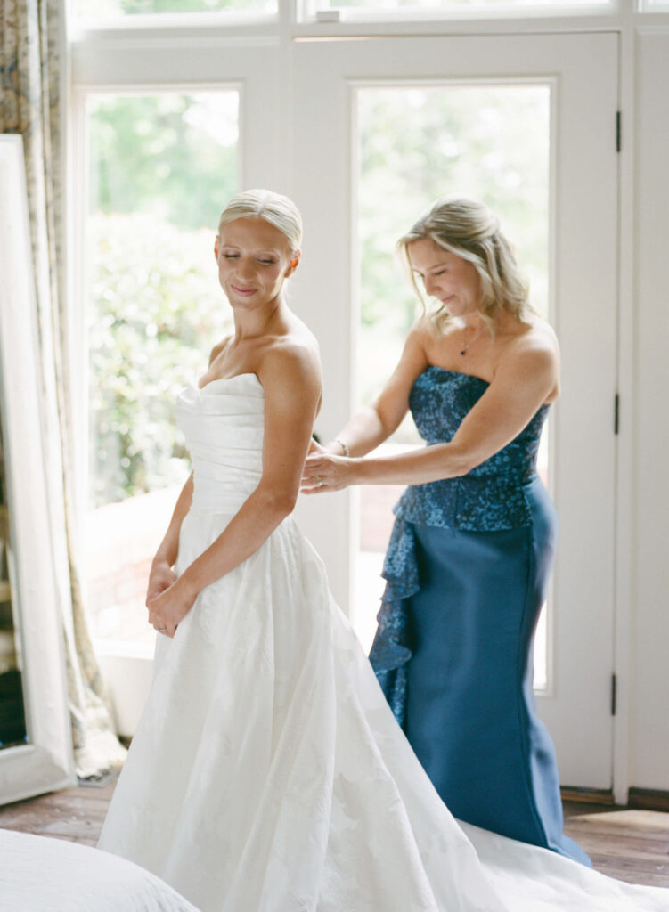 Getting ready photos at Ridge Pointe wedding venue