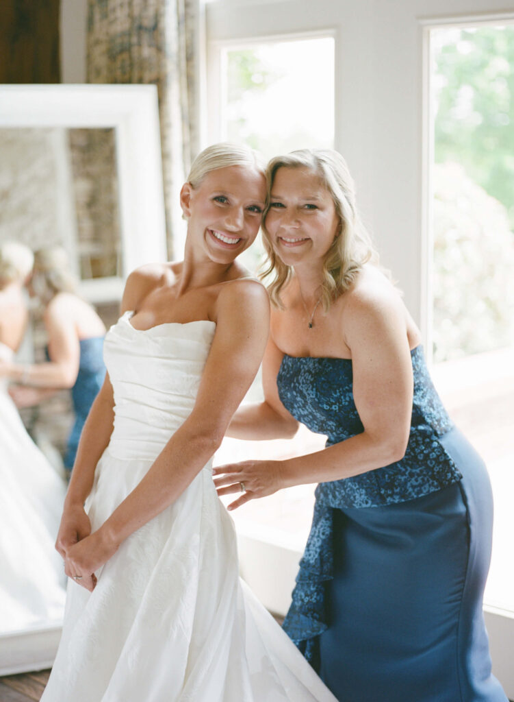 Getting ready photos at Ridge Pointe wedding venue