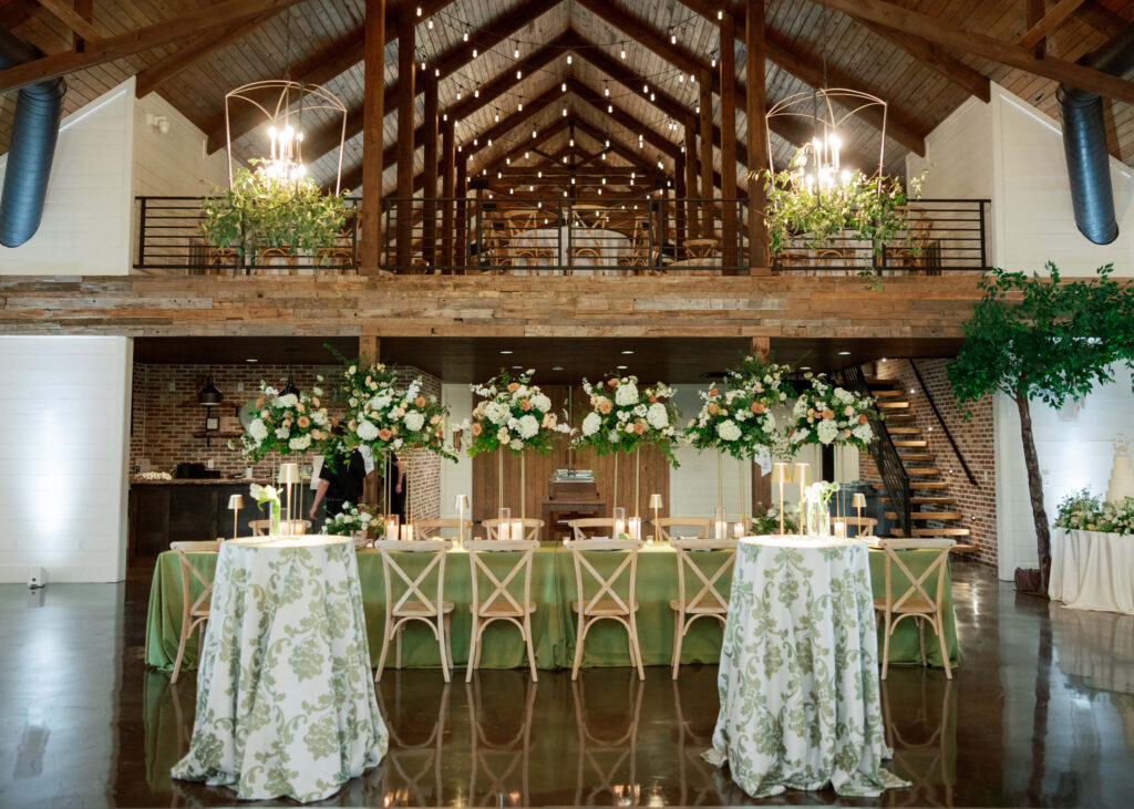 Green wedding reception at Ridge Pointe in Alpine, AL