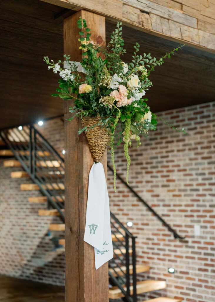 Green wedding reception at Ridge Pointe in Alpine, AL