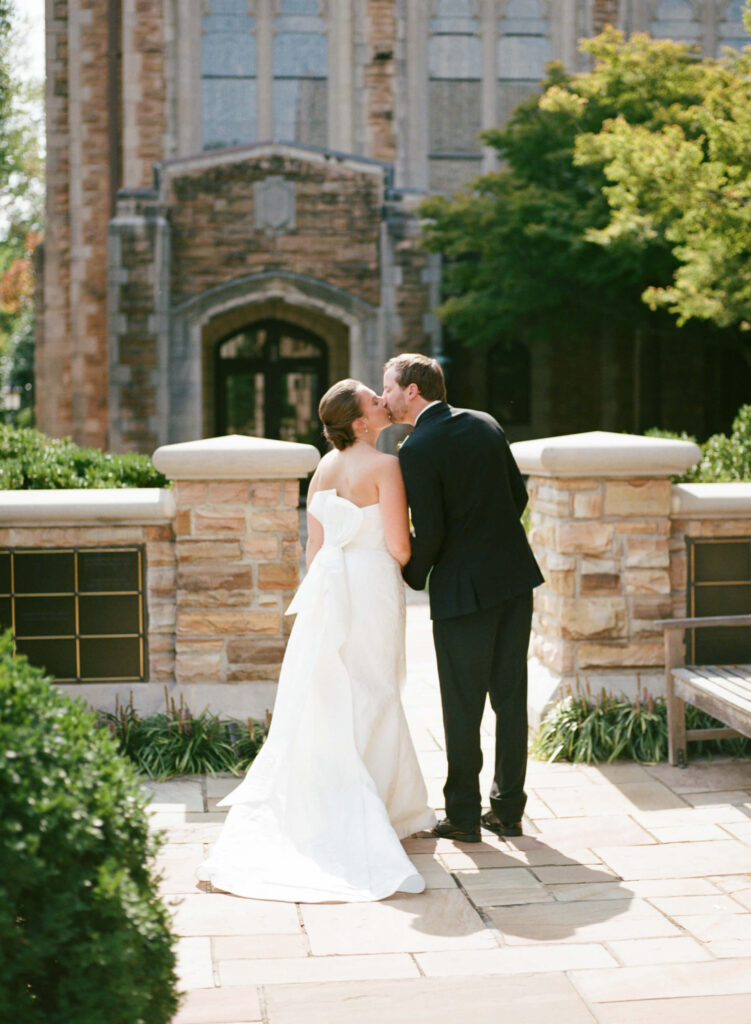 Wedding photos at Independent Presbyterian Church in Birmingham, AL