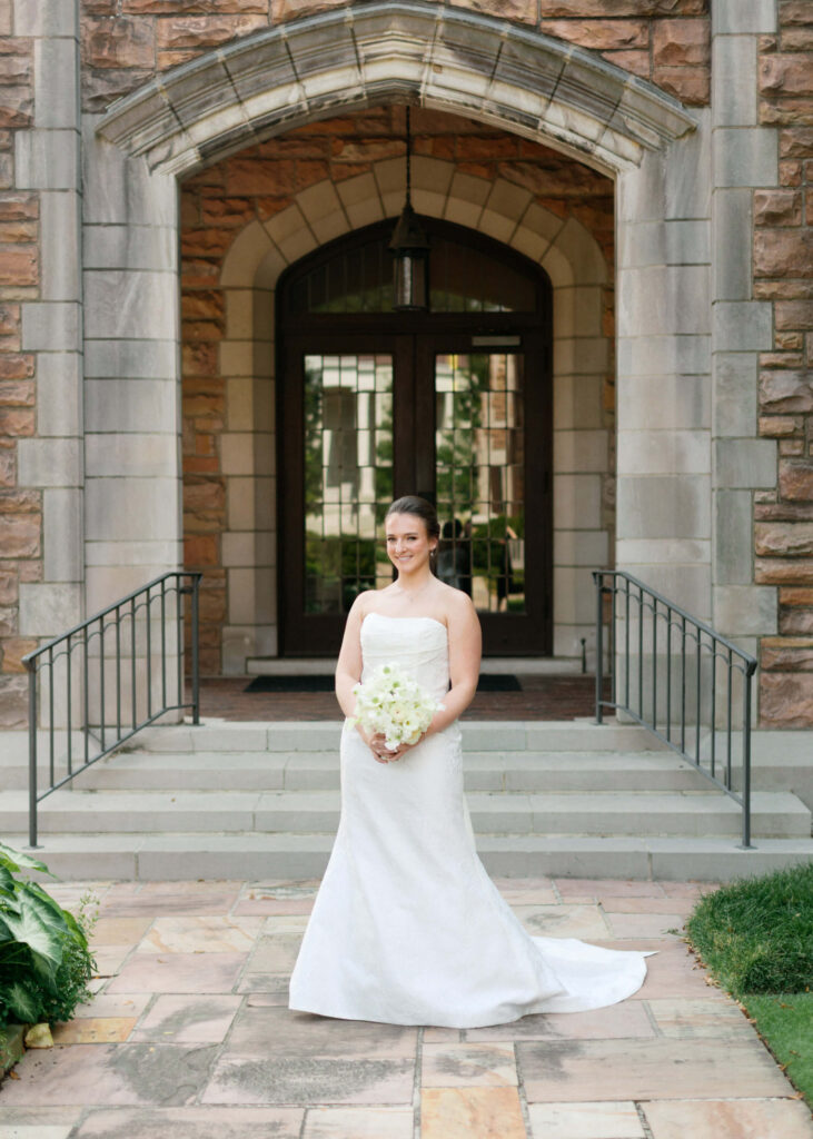 Wedding photos at Independent Presbyterian Church in Birmingham, AL