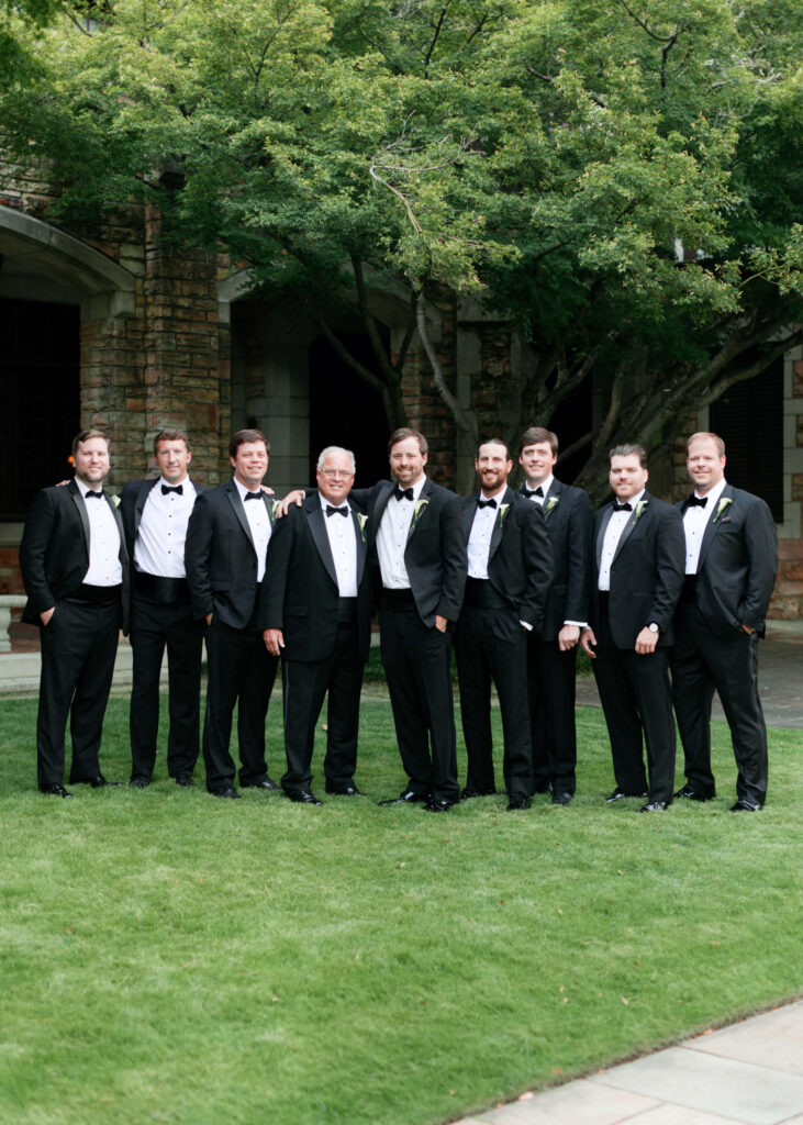 Wedding photos at Independent Presbyterian Church in Birmingham, AL