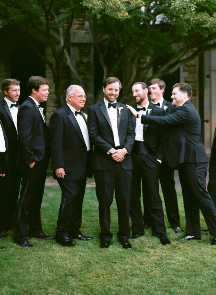 Wedding photos at Independent Presbyterian Church in Birmingham, AL