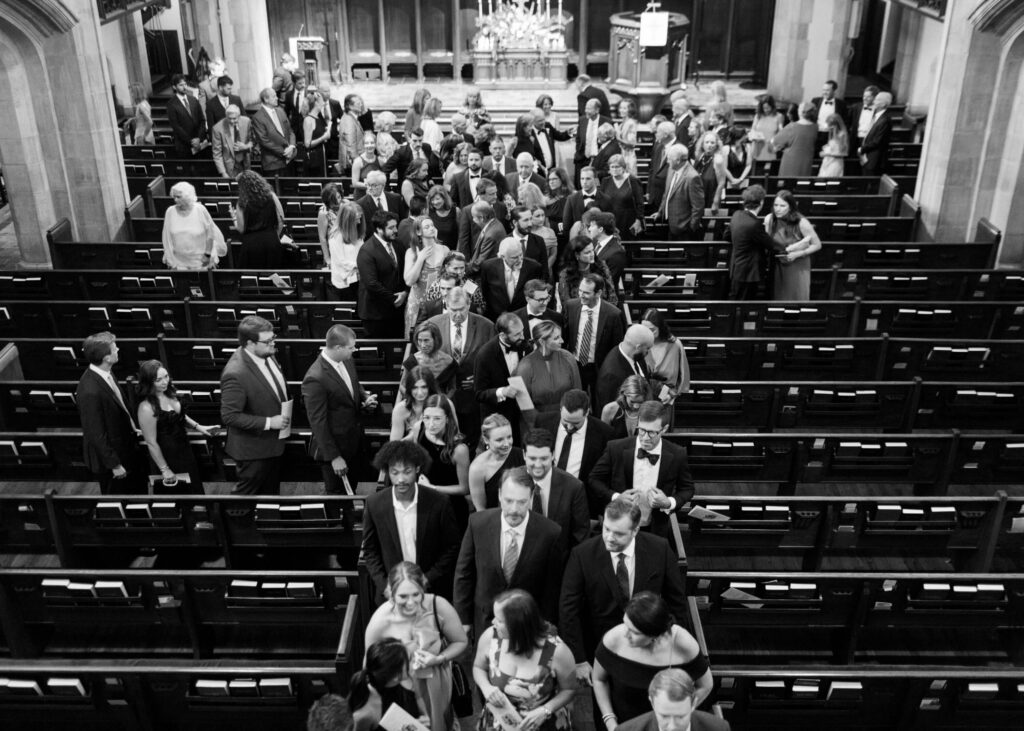 Wedding photos at Independent Presbyterian Church in Birmingham, AL